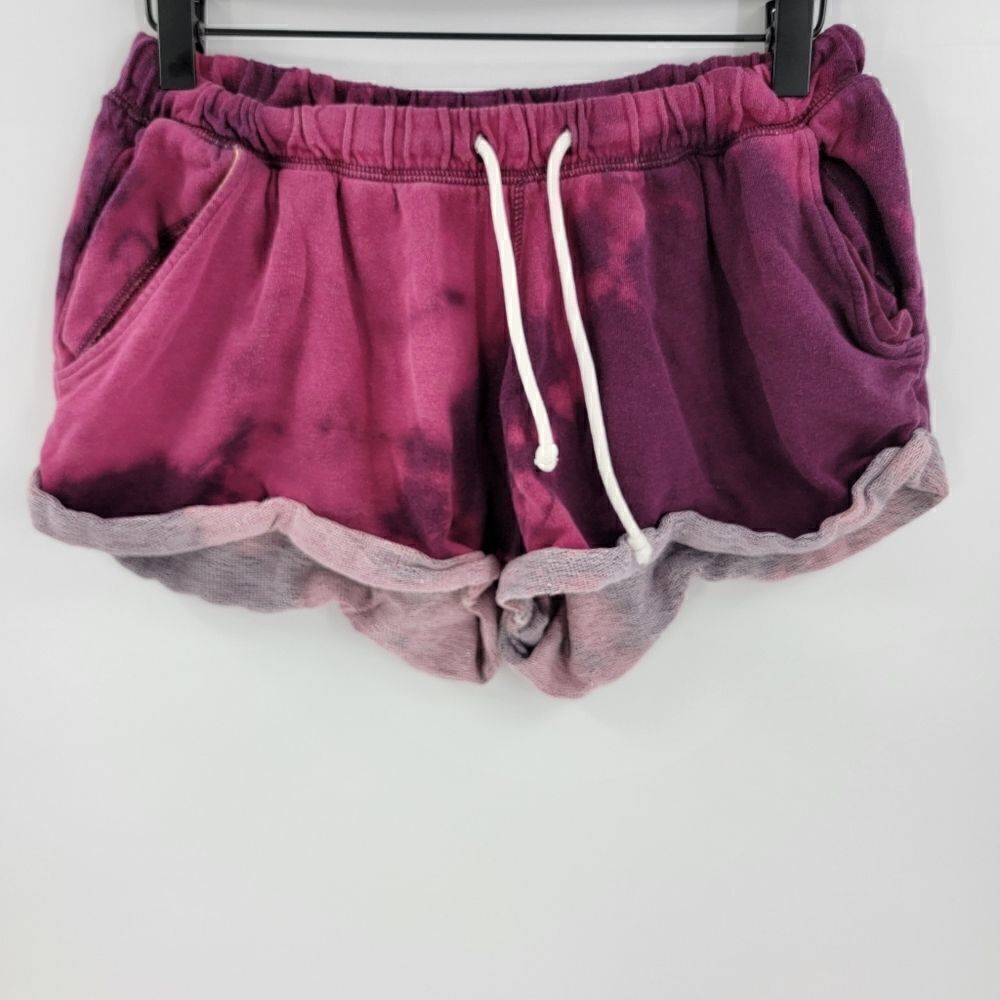 H&M red tie dye shorts pajama lounge comfy small